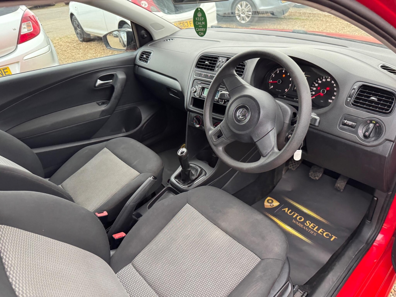 Used Volkswagen Polo 2011 for sale - 76388896: Photo 9