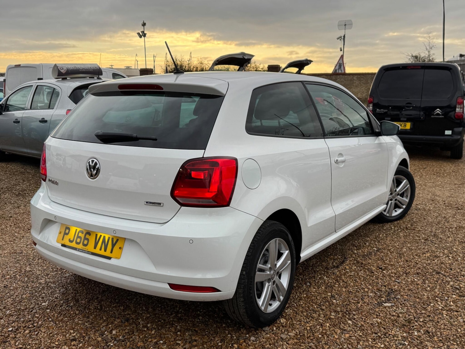 Used Volkswagen Polo 2016 for sale - 76499021: Photo 19