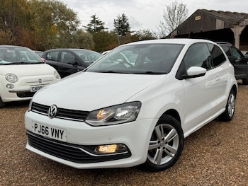 Used Volkswagen Polo 2016 for sale - 76499021: Photo