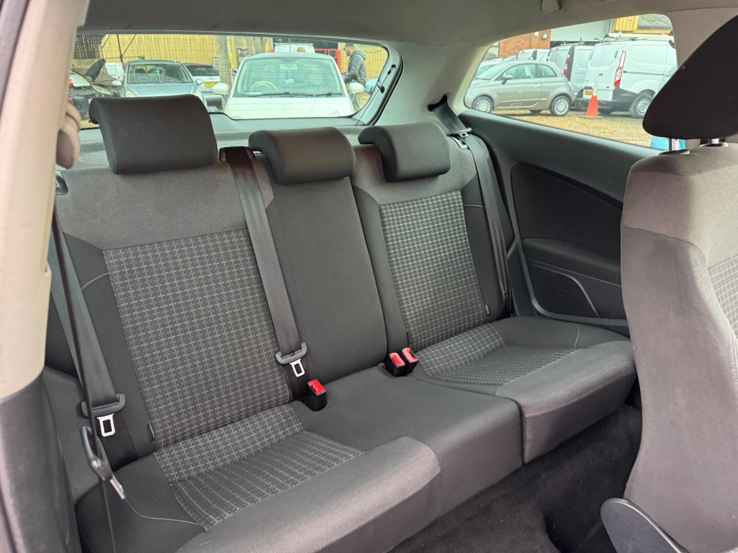 Used Volkswagen Polo 2016 for sale - 76499021: Photo 25