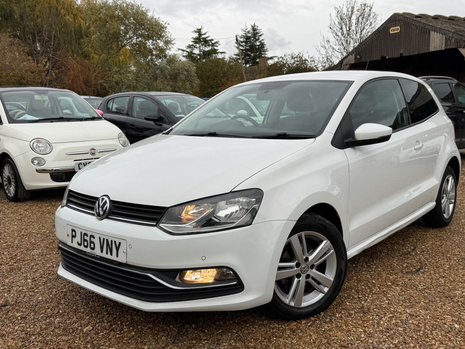 Used Volkswagen Polo 2016 for sale - 76499021: Photo 3