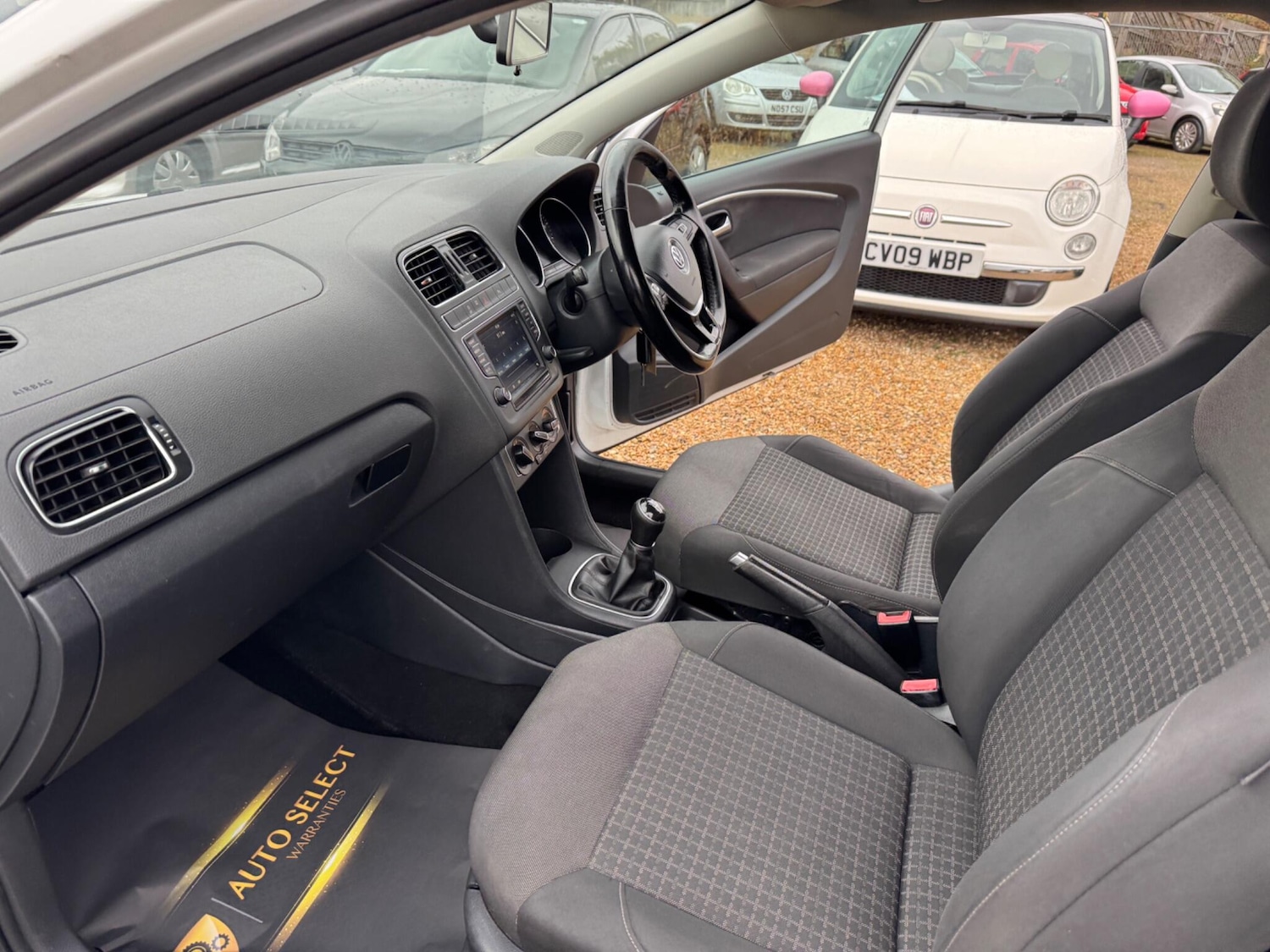 Used Volkswagen Polo 2016 for sale - 76499021: Photo 30