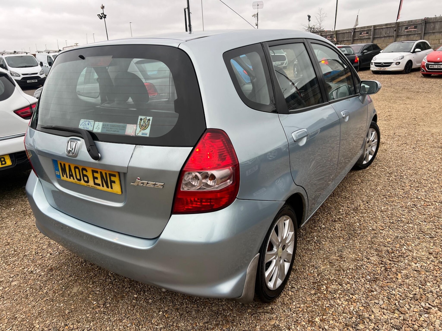 Used Honda Jazz 2006 for sale - 77882316: Photo 3