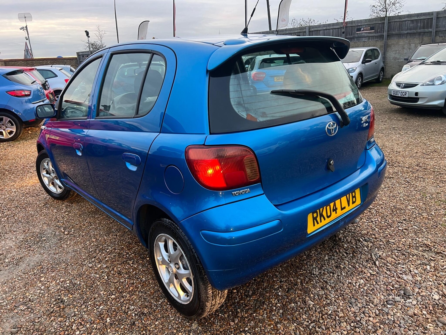 Used Toyota Yaris 2004 for sale - 76997071: Photo 16