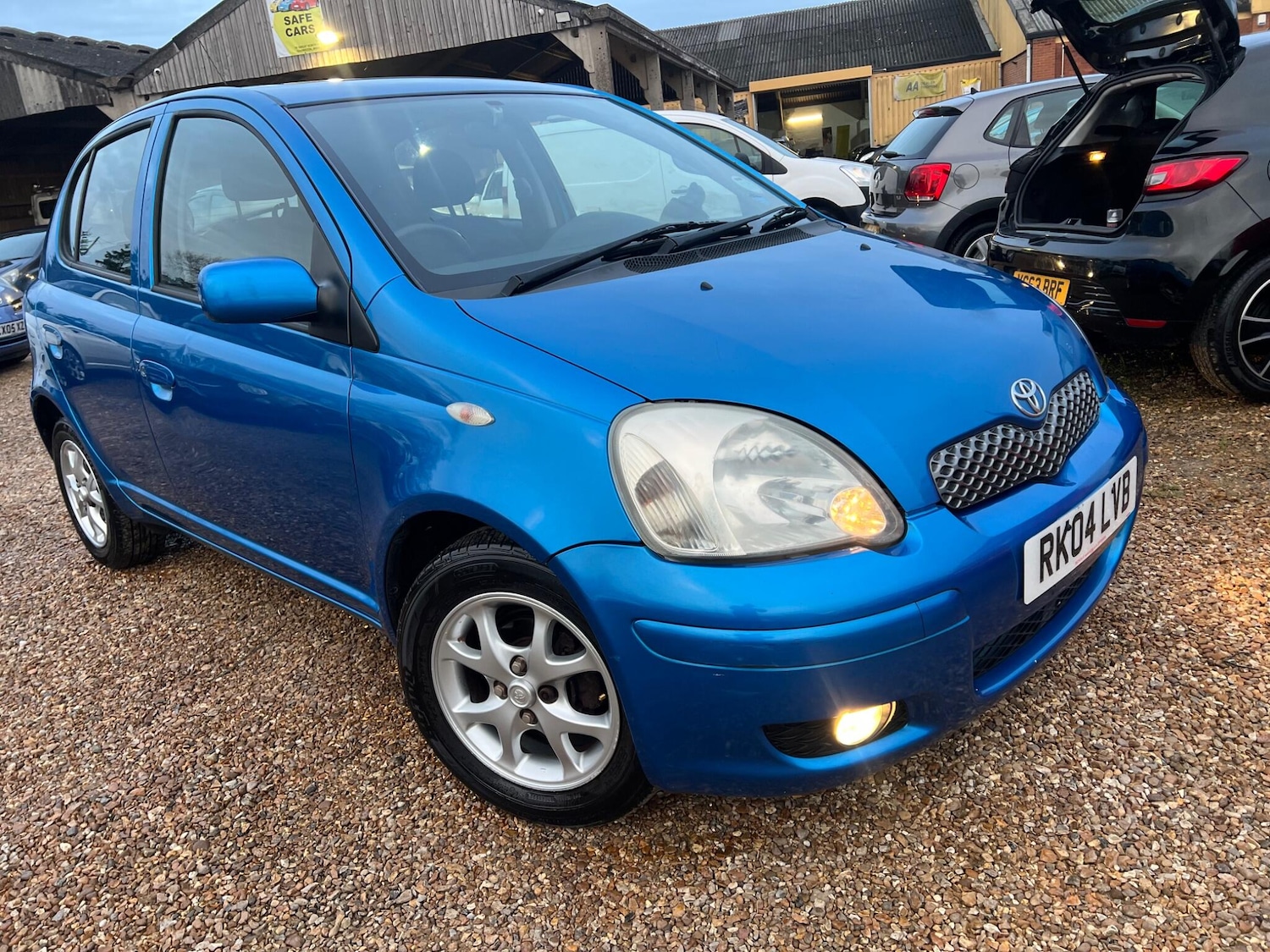 Used Toyota Yaris 2004 for sale - 76997071: Photo 24
