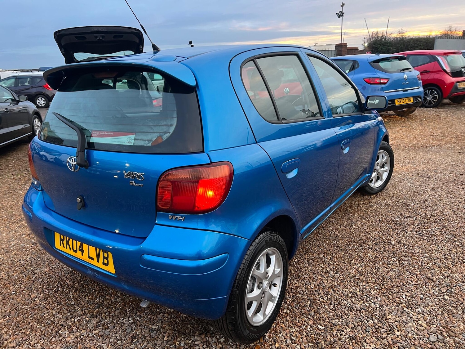 Used Toyota Yaris 2004 for sale - 76997071: Photo 5