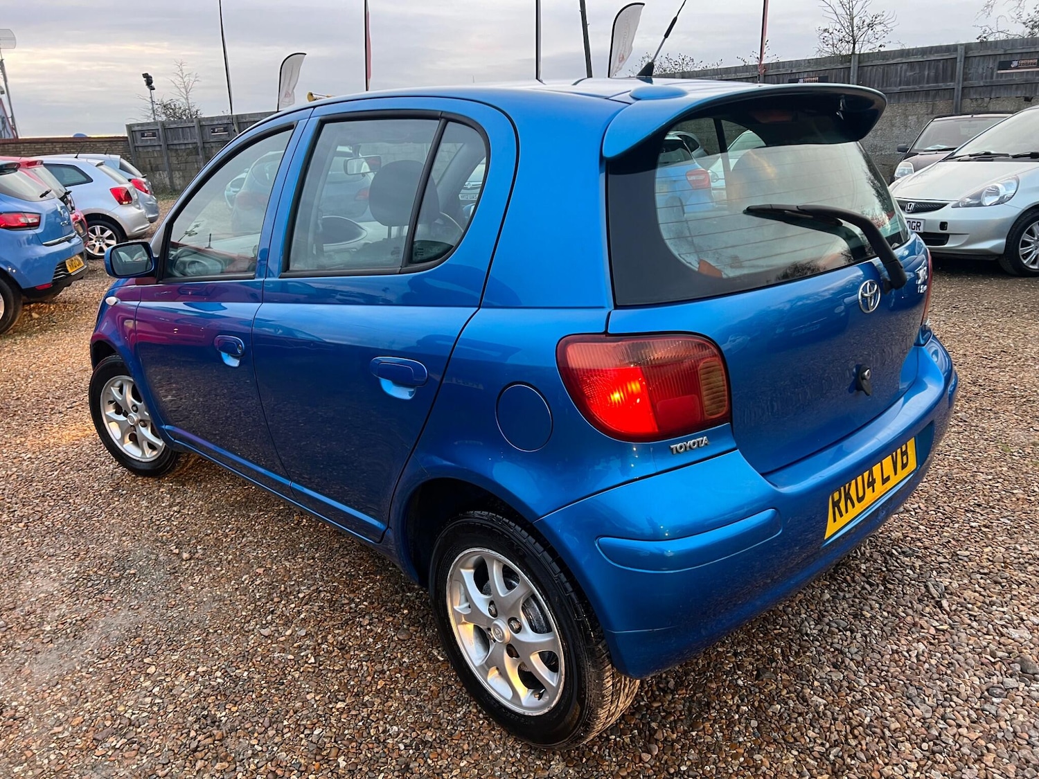 Used Toyota Yaris 2004 for sale - 76997071: Photo 9