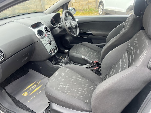 Used Vauxhall Corsa 2014 for sale - 75051046: Photo 31
