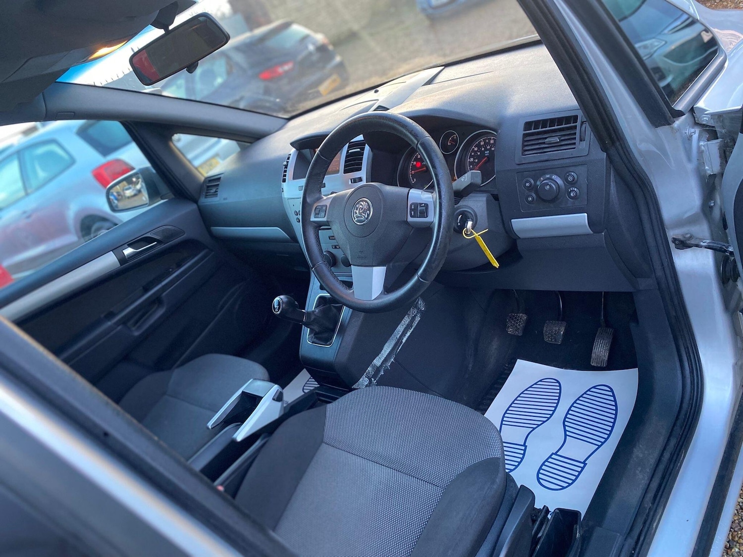 Used Vauxhall Zafira 2009 for sale - 77057508: Photo 26