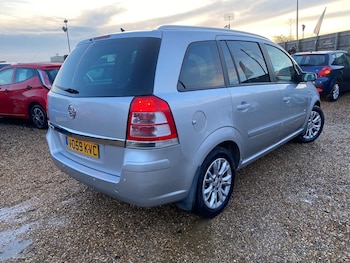 Used Vauxhall Zafira 2009 for sale - 77057508: Photo