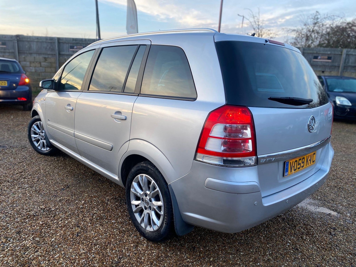 Used Vauxhall Zafira 2009 for sale - 77057508: Photo 8