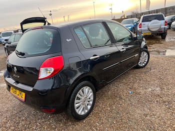 Used Renault Clio 2011 for sale - 77559141: Photo