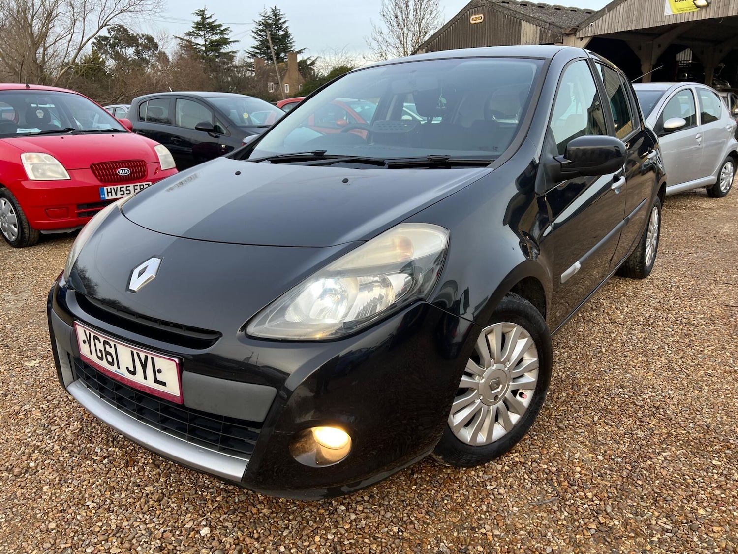 Used Renault Clio 2011 for sale - 77559141: Photo 3