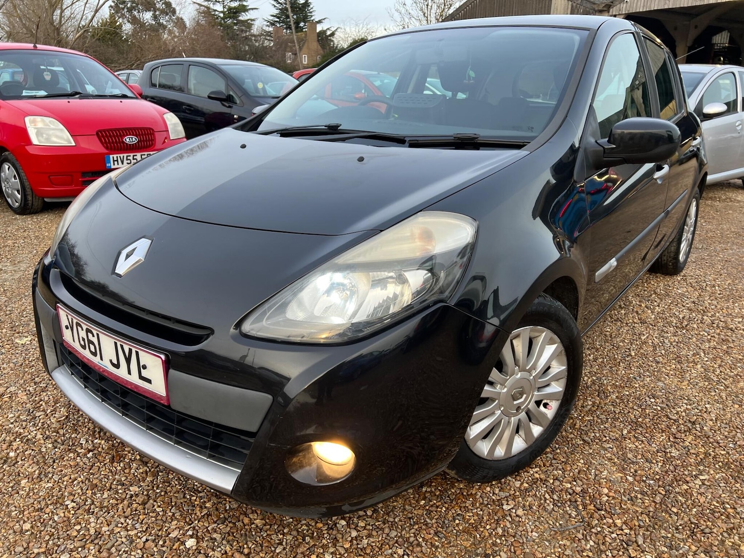 Used Renault Clio 2011 for sale - 77559141: Photo 4