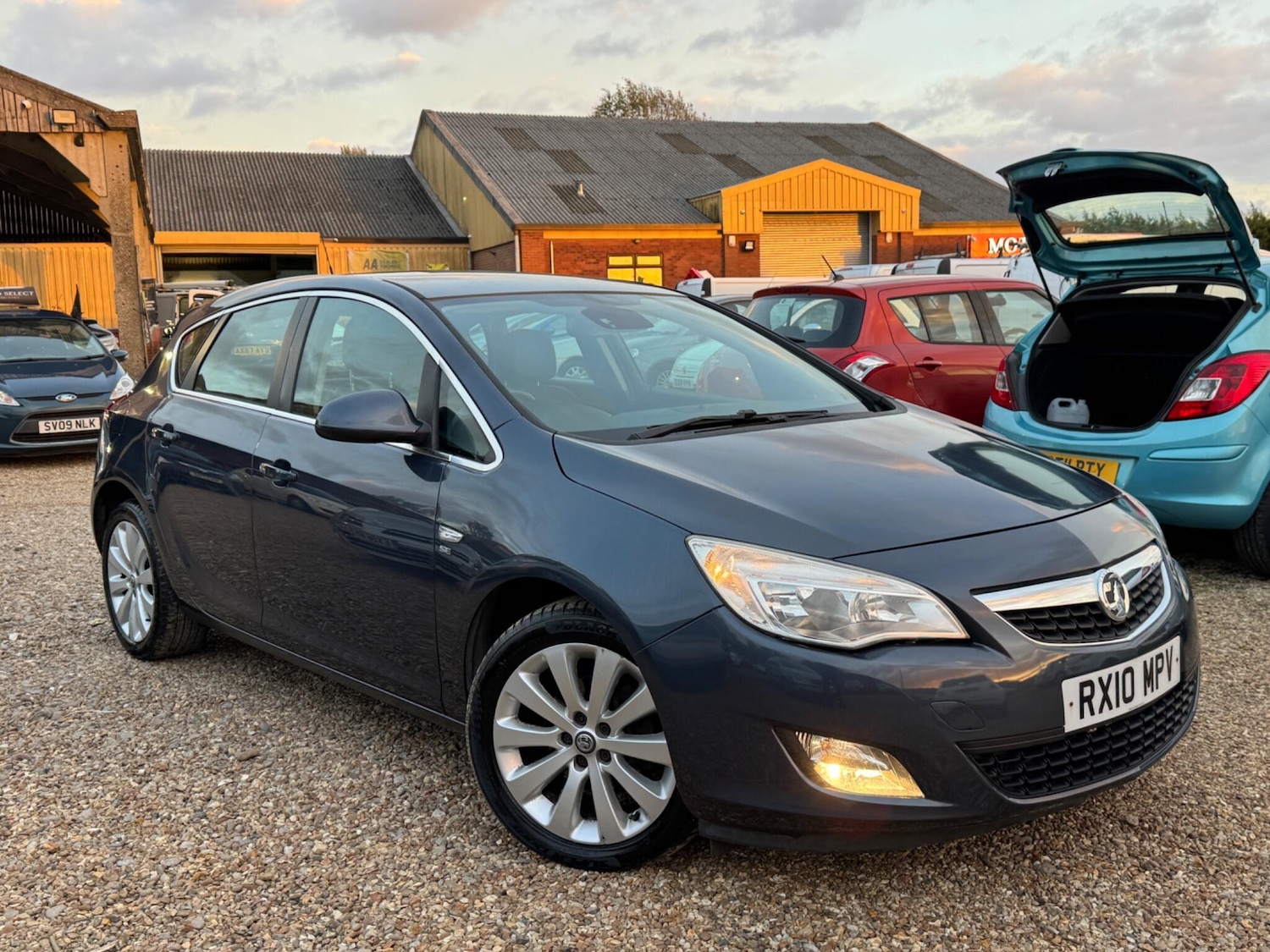 Used Vauxhall Astra for sale - 76743039: Photo 1