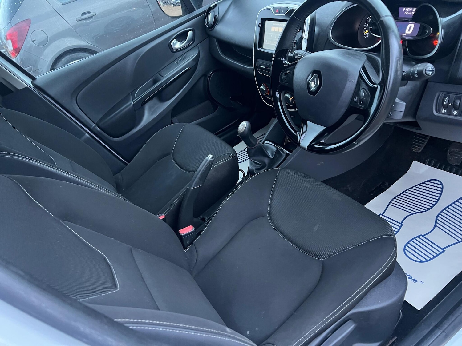 Used Renault Clio 2016 for sale - 77468126: Photo 26