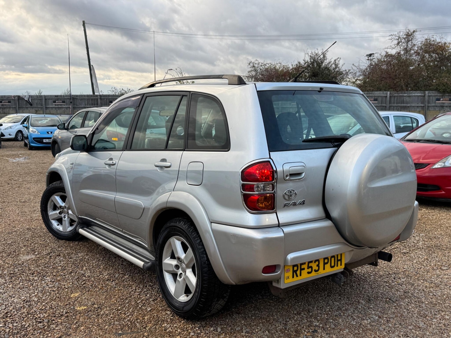 Used Toyota RAV4 2003 for sale - 76388985: Photo 2