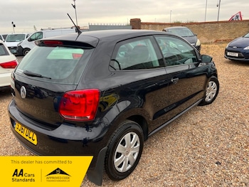 Used Volkswagen Polo 2011 for sale - 79574892: Photo