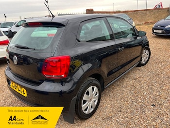 Used Volkswagen Polo 2011 for sale - 79574892: Photo
