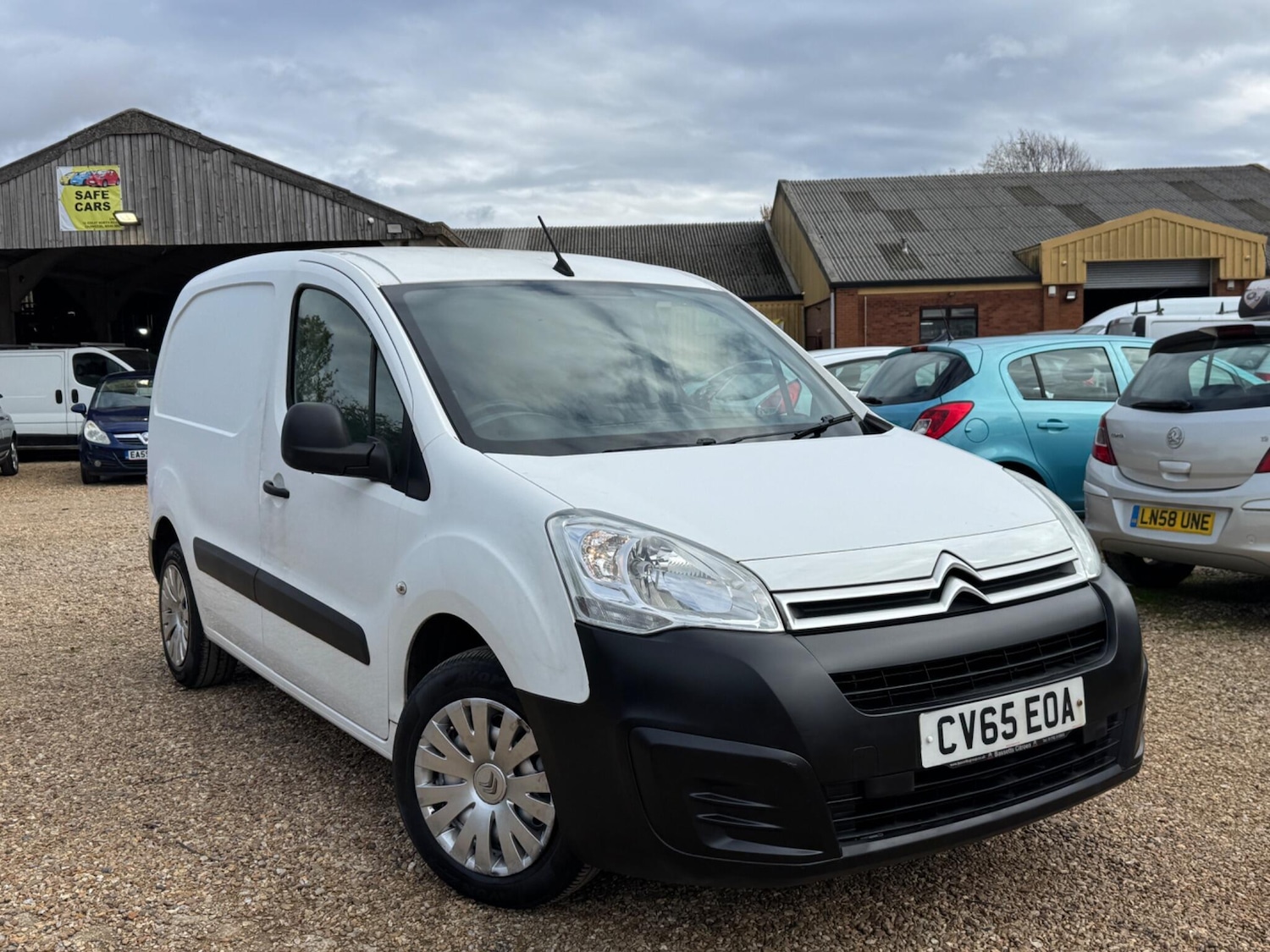 Used Citroen Berlingo 2015 for sale - 76389324: Photo 17