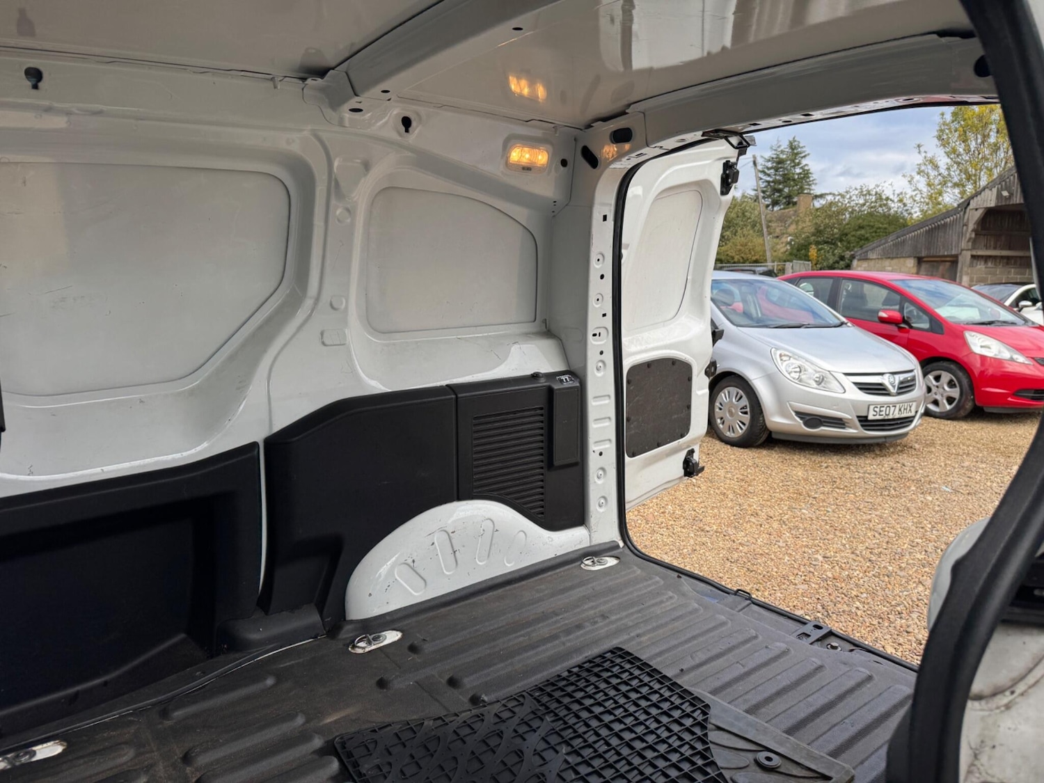 Used Citroen Berlingo 2015 for sale - 76389324: Photo 24