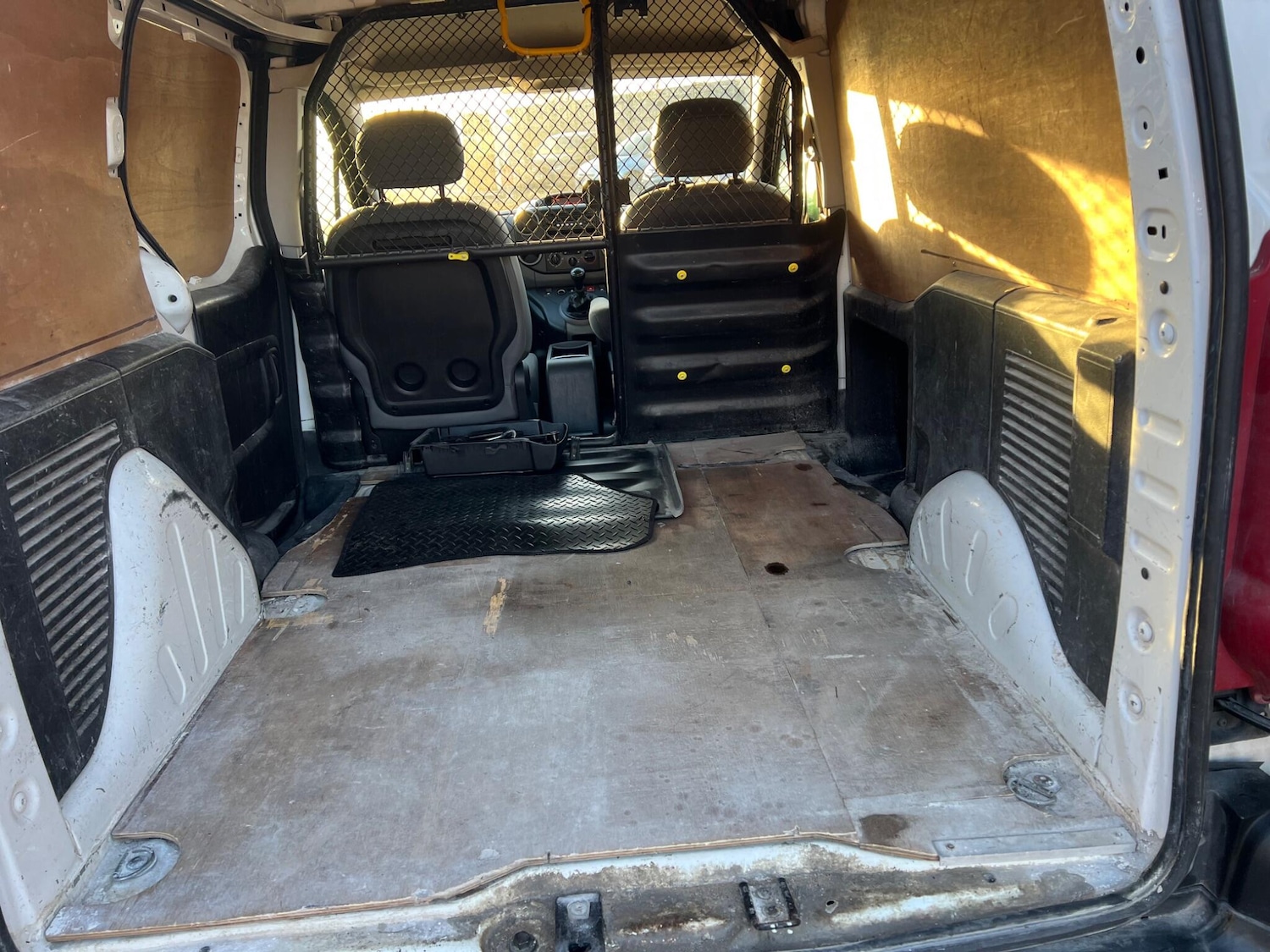 Used Peugeot Partner 2012 for sale - 77230024: Photo 19