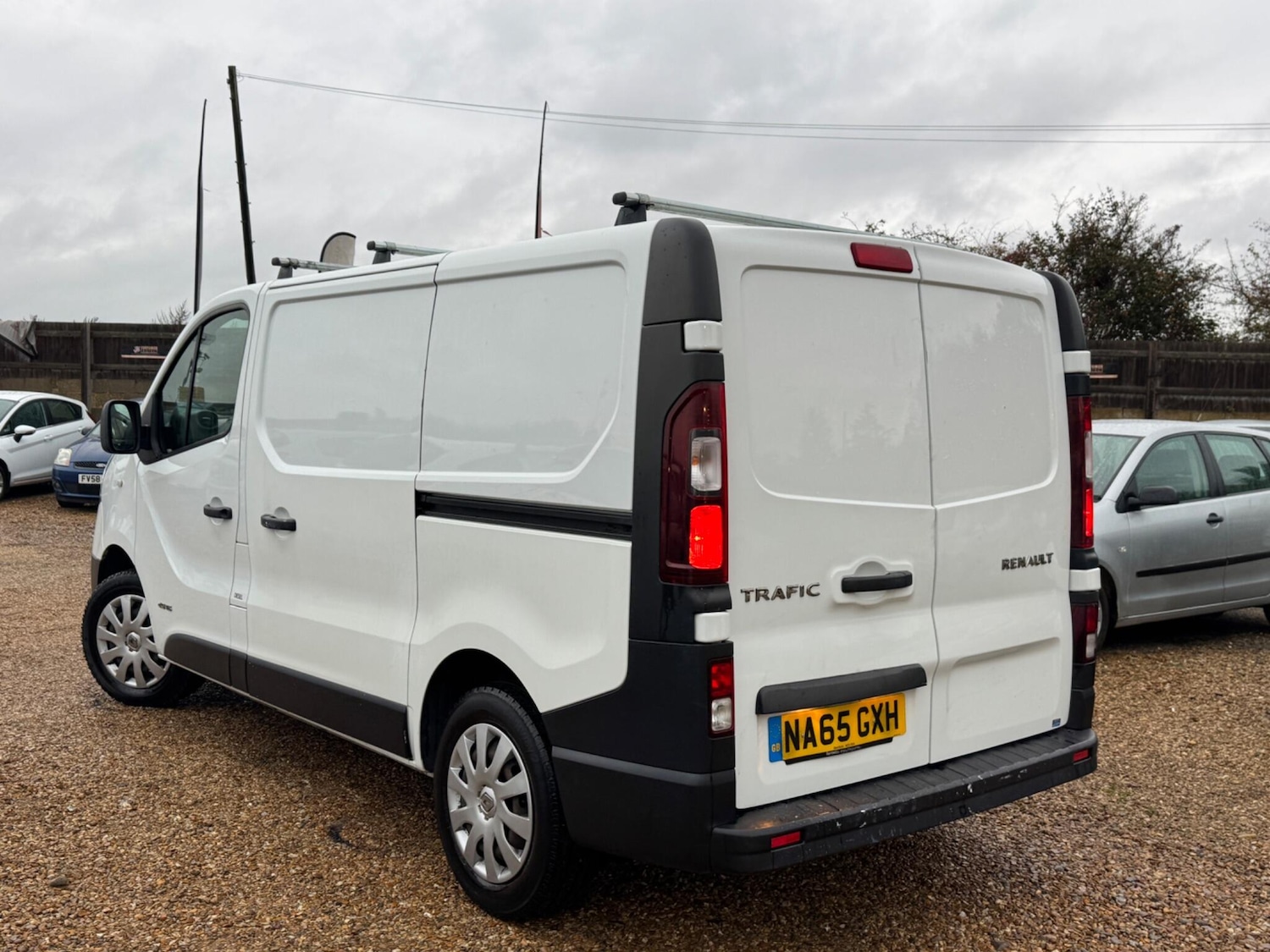Used Renault Trafic 2015 for sale - 76388388: Photo 2