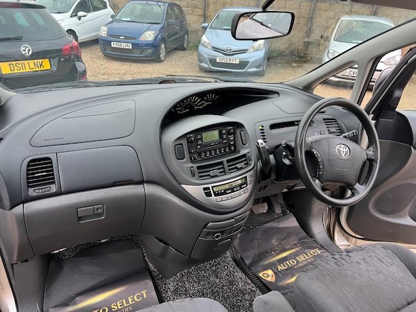Used Toyota Previa 2004 for sale - 76284067: Photo 19