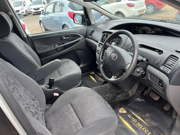 Used Toyota Previa 2004 for sale - 76284067: Photo 25