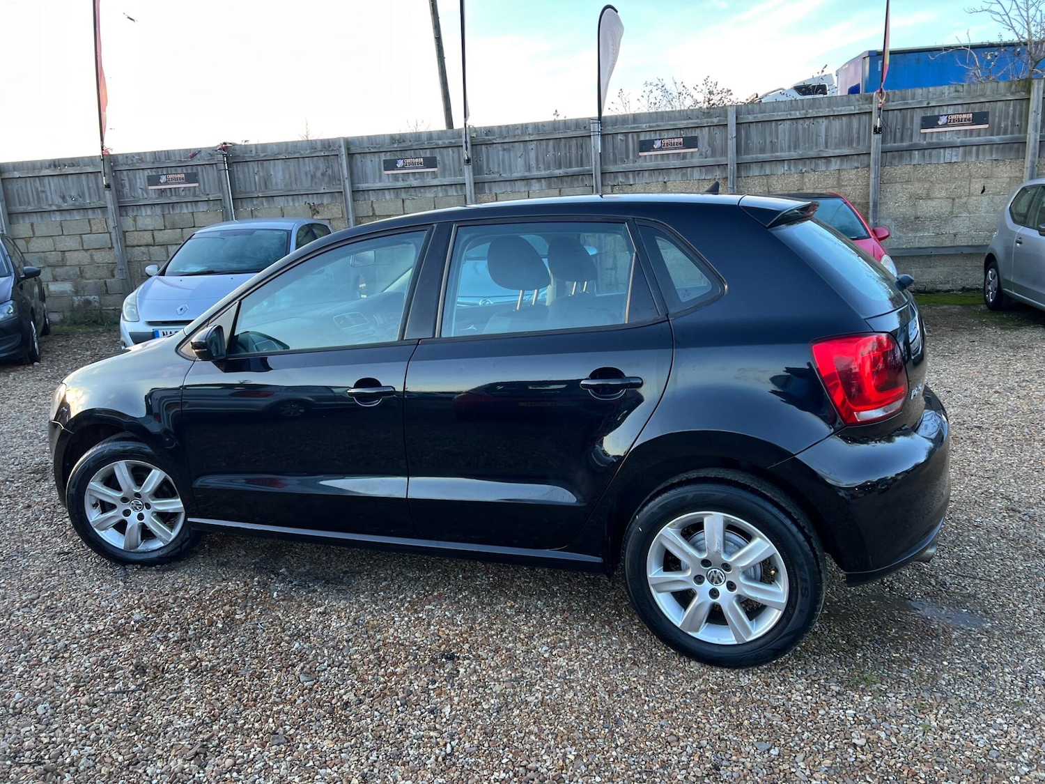 Used Volkswagen Polo 2011 for sale - 77266595: Photo 10