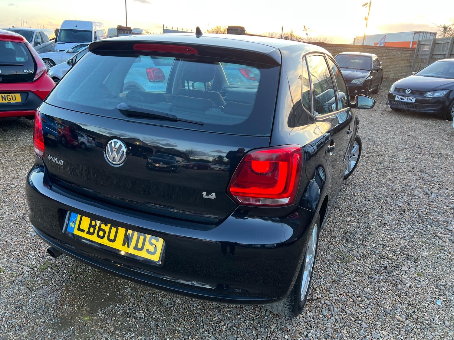 Used Volkswagen Polo 2011 for sale - 77266595: Photo 6