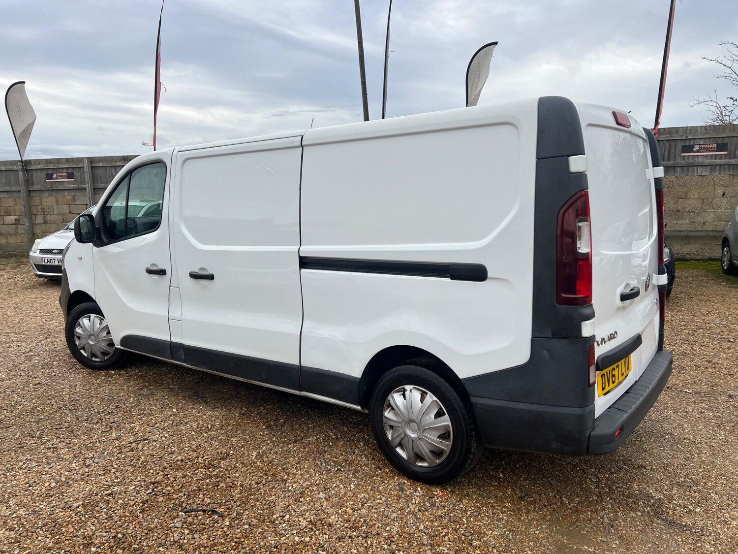 Used Vauxhall Vivaro 2017 for sale - 77925211: Photo 12
