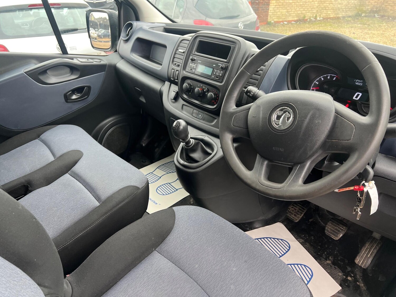 Used Vauxhall Vivaro 2017 for sale - 77925211: Photo 17