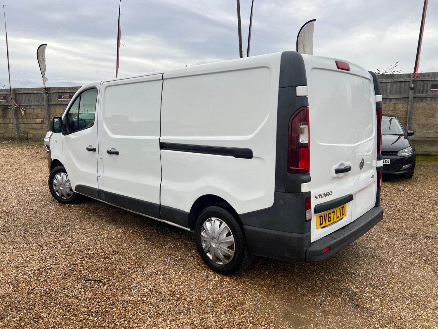 Used Vauxhall Vivaro 2017 for sale - 77925211: Photo 9