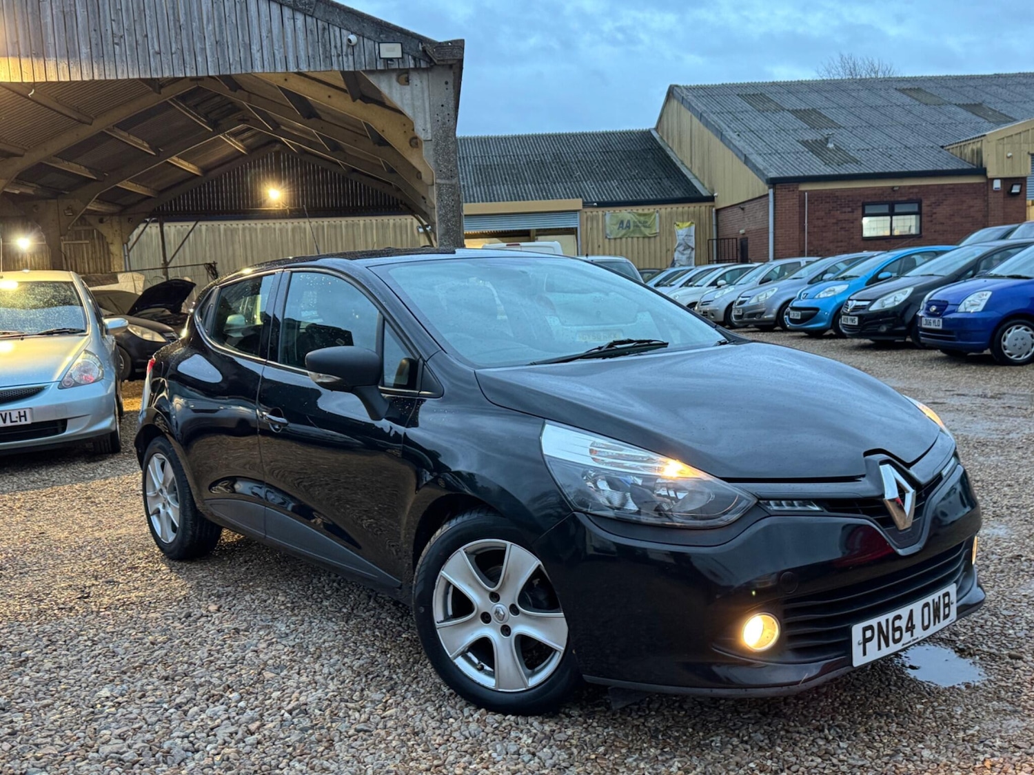 Used Renault Clio 2014 for sale - 76899017: Photo 15