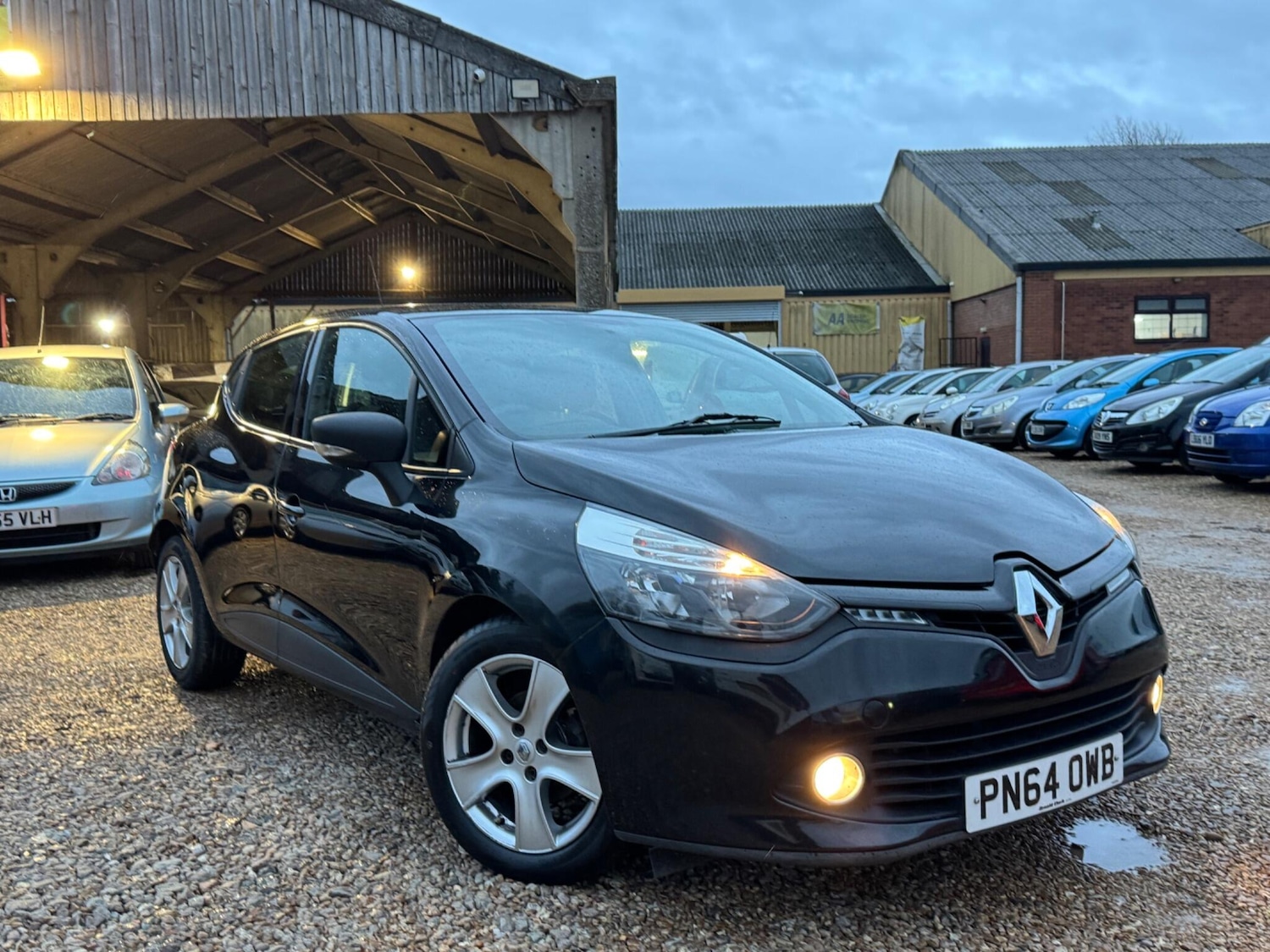 Used Renault Clio 2014 for sale - 76899017: Photo 17
