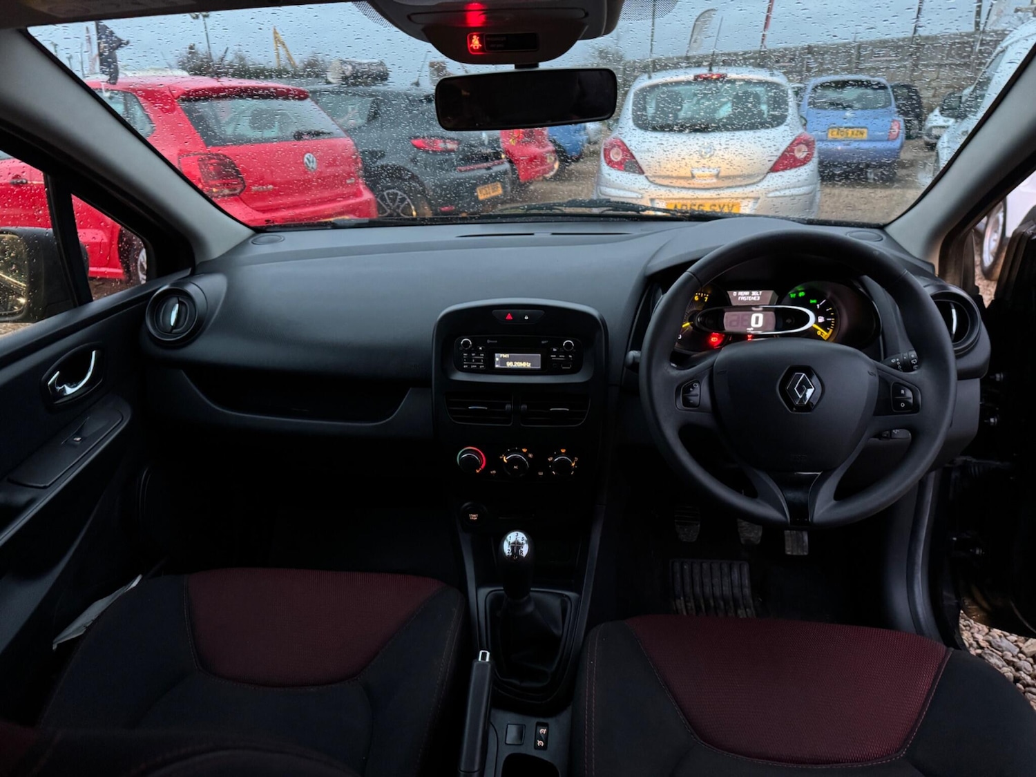 Used Renault Clio 2014 for sale - 76899017: Photo 22