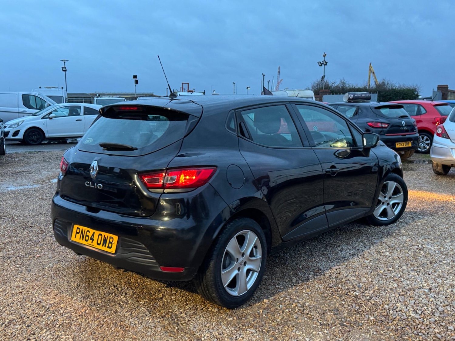 Used Renault Clio 2014 for sale - 76899017: Photo 3