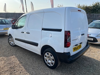Used Peugeot Partner 2015 for sale - 76238804: Photo