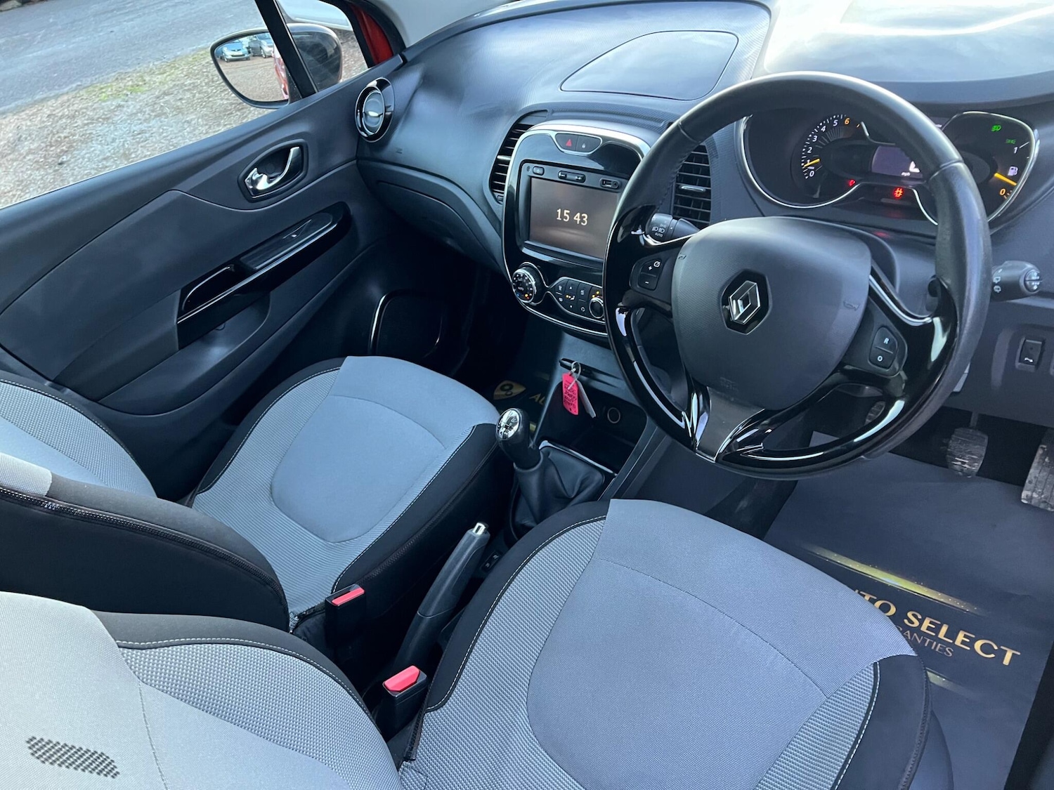 Used Renault Captur 2013 for sale - 76765221: Photo 26