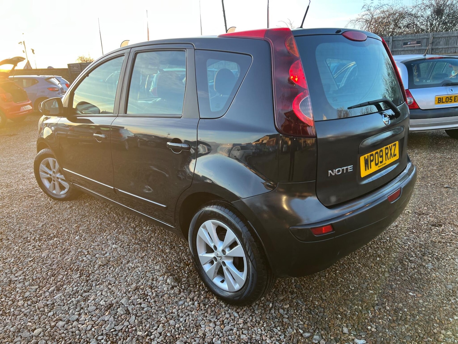 Used Nissan Note 2009 for sale - 77358979: Photo 2