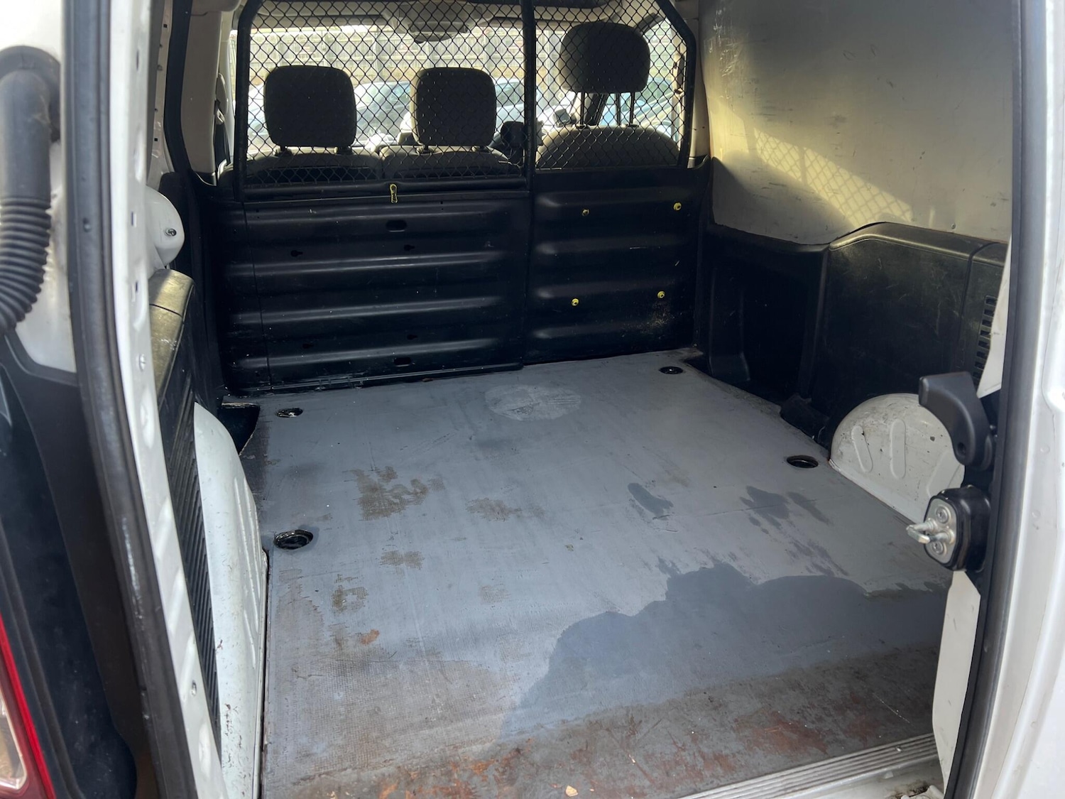 Used Peugeot Partner 2016 for sale - 77387527: Photo 20