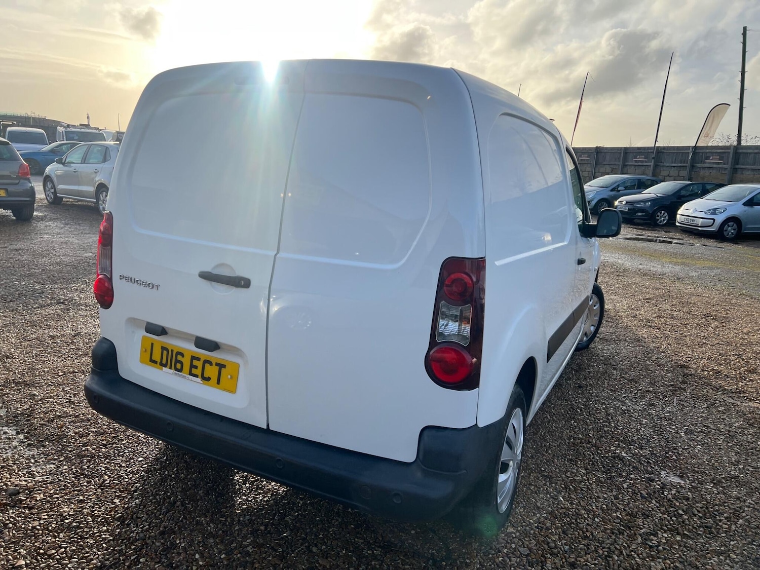 Used Peugeot Partner 2016 for sale - 77387527: Photo 5