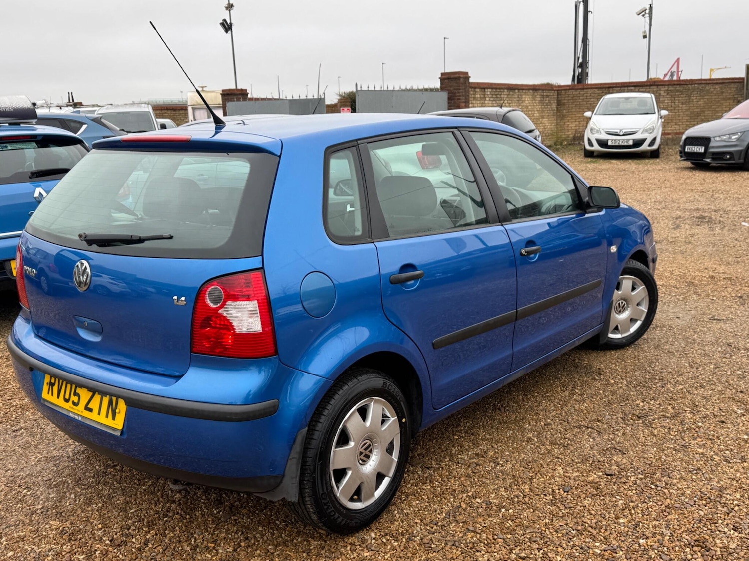 Used Volkswagen Polo 2005 for sale - 77793924: Photo 10