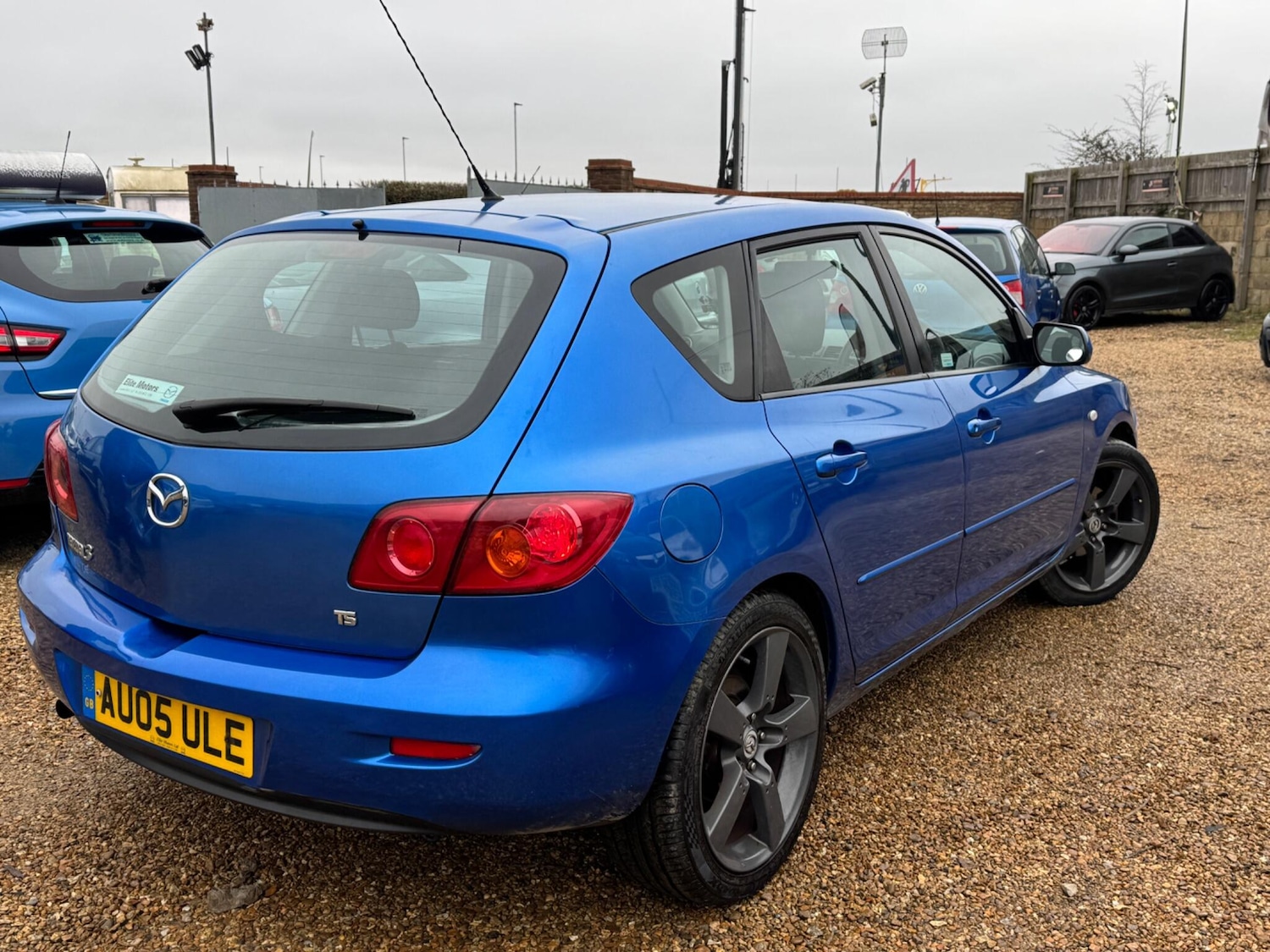 Used Mazda Mazda3 2005 for sale - 77793668: Photo 11