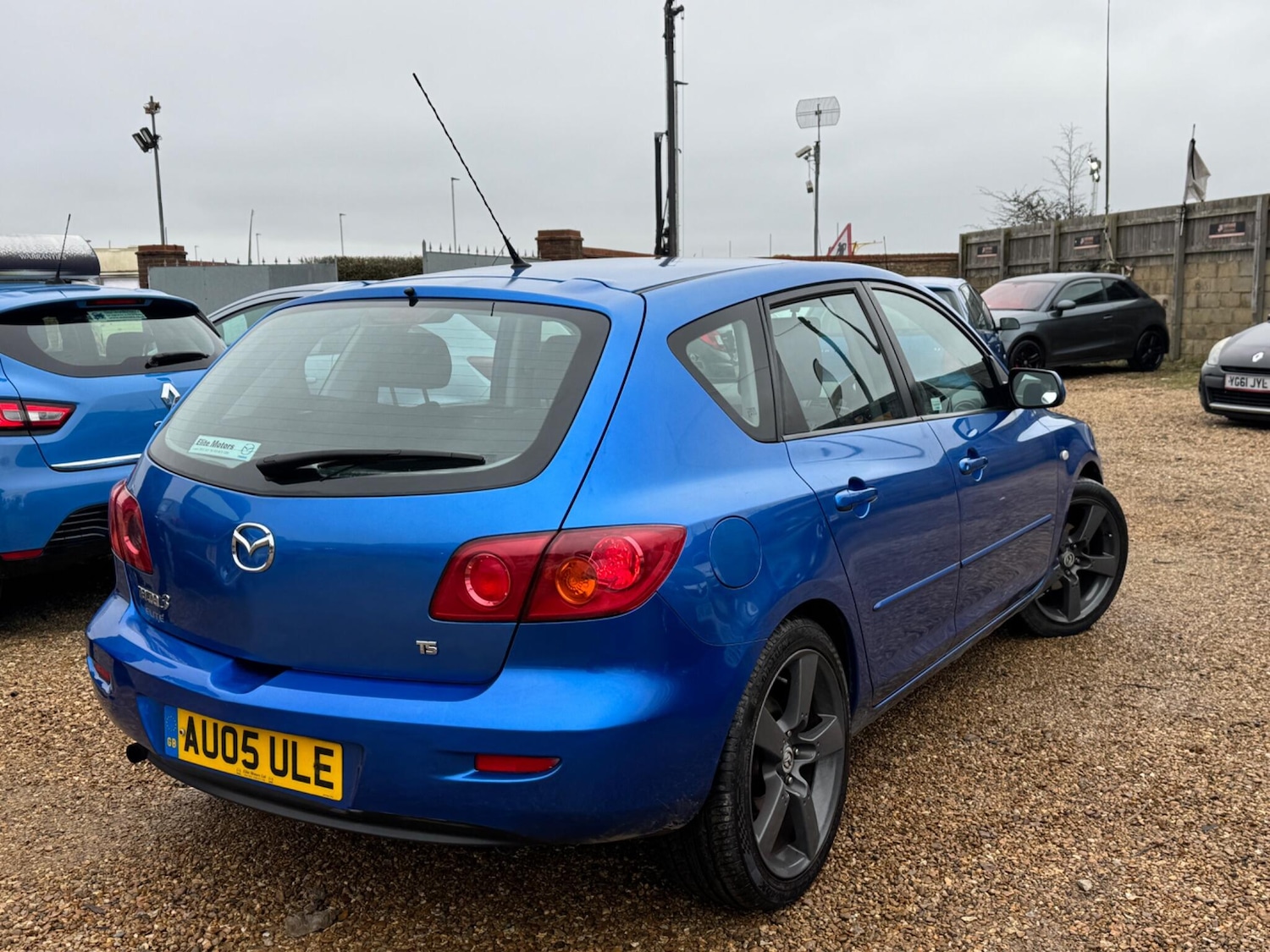 Used Mazda Mazda3 2005 for sale - 77793668: Photo 12