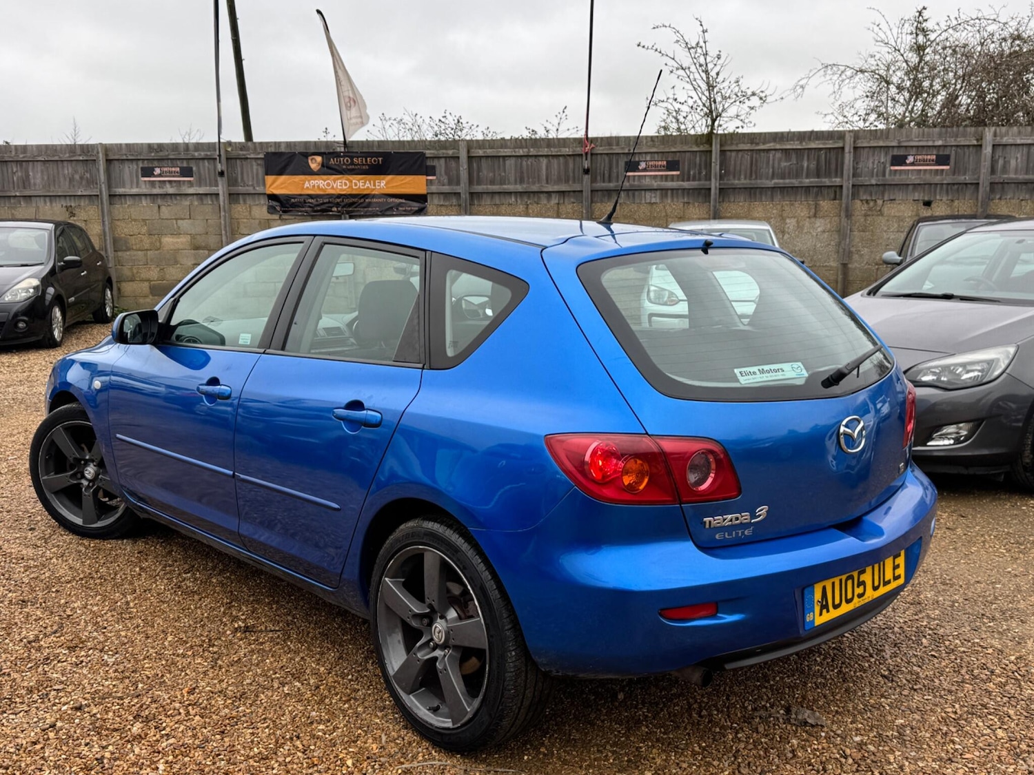 Used Mazda Mazda3 2005 for sale - 77793668: Photo 7