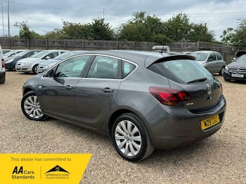 Used Vauxhall Astra 2010 for sale - 79331465: Photo