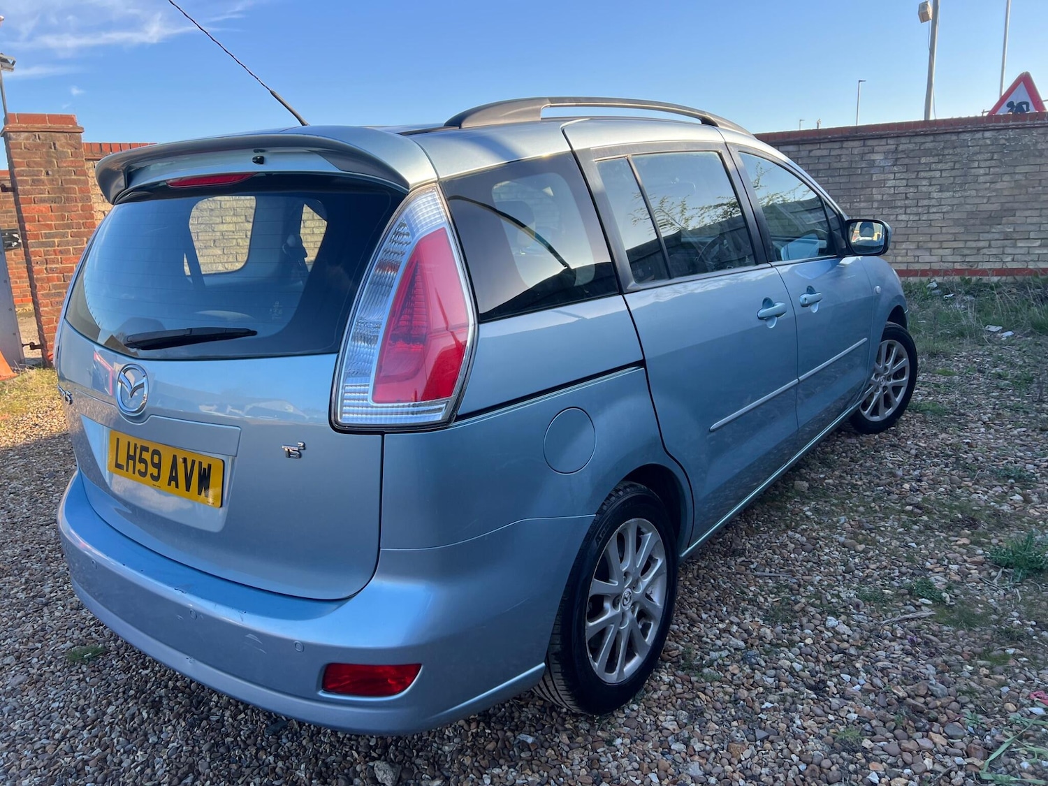 Used Mazda Mazda5 2009 for sale - 78157258: Photo 2
