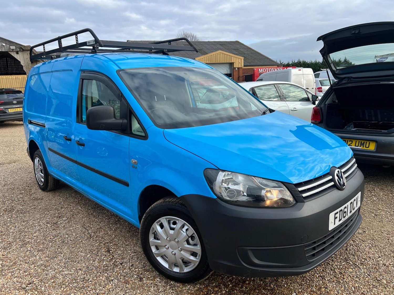 Used Volkswagen Caddy Maxi 2011 for sale - 77925856: Photo 11